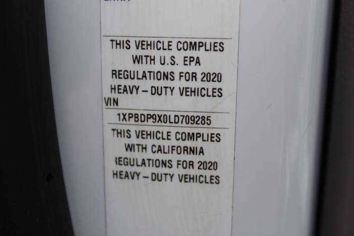 2020 Peterbilt 579-9