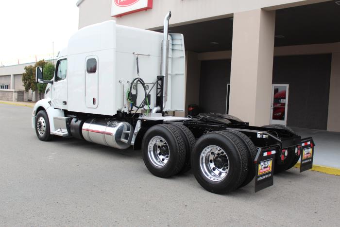 2022 Peterbilt 579-3