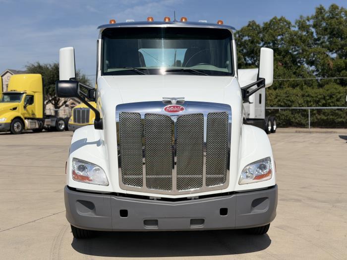 2021 Peterbilt 579-2