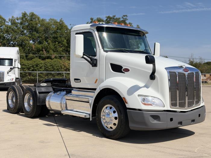 2021 Peterbilt 579-3