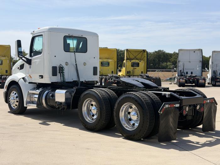 2021 Peterbilt 579-7