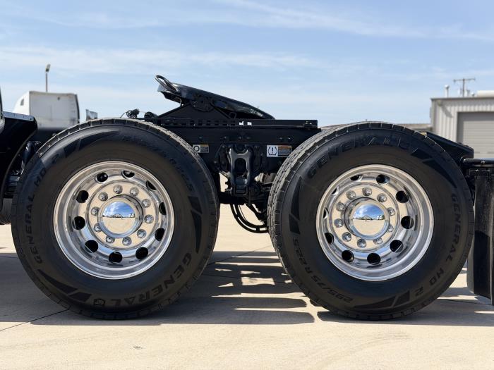 2021 Peterbilt 579-11