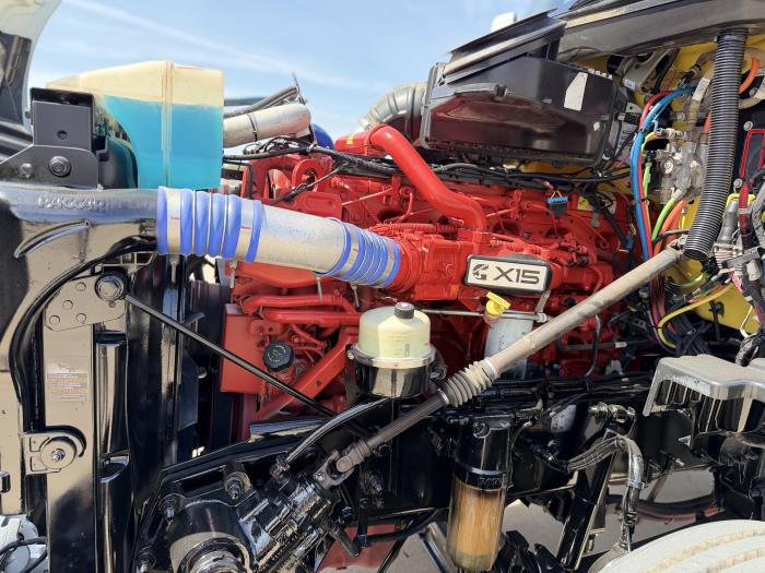 2021 Peterbilt 579-15
