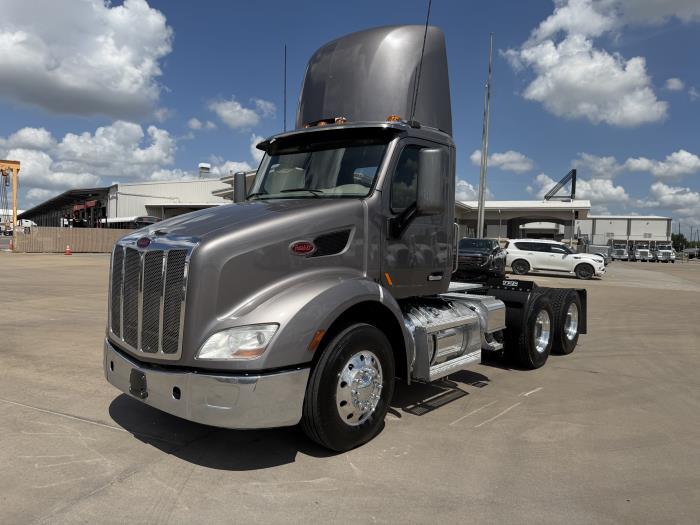 2021 Peterbilt 579-0