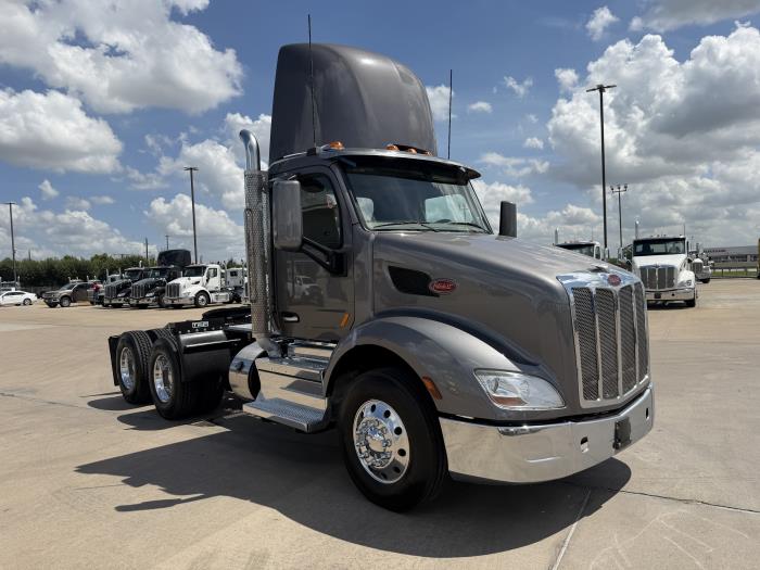 2021 Peterbilt 579-6