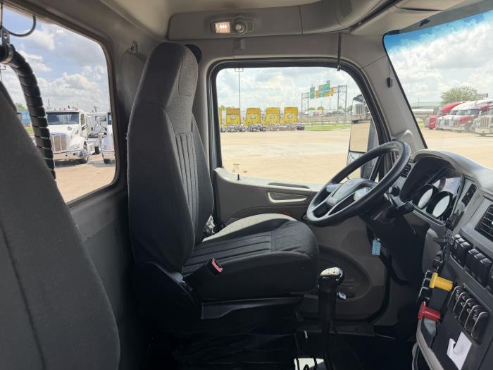 2021 Peterbilt 579-21