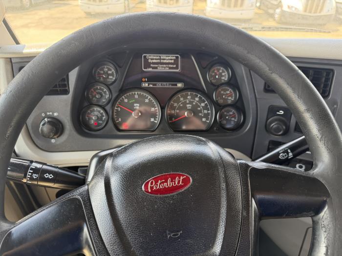 2021 Peterbilt 579-29
