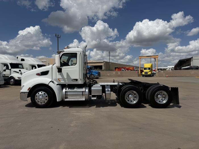 2020 Peterbilt 579-1