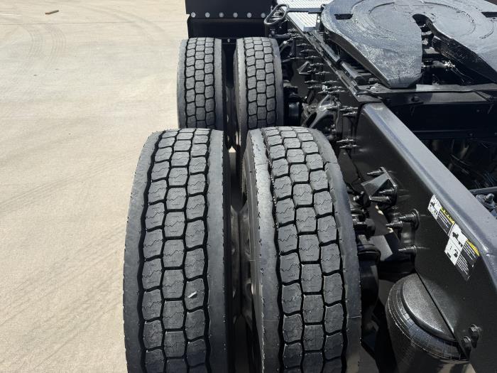 2020 Peterbilt 579-11