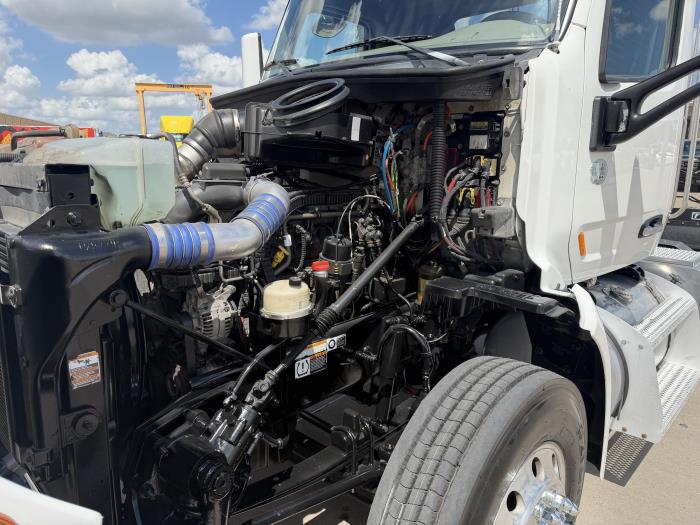 2020 Peterbilt 579-14