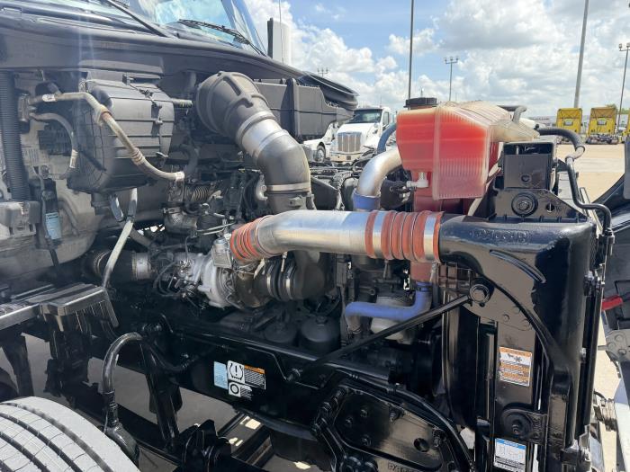 2020 Peterbilt 579-17