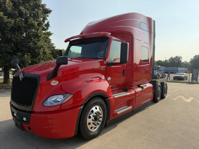 2027 International LT625-1