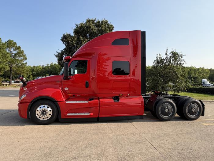 2027 International LT625-2