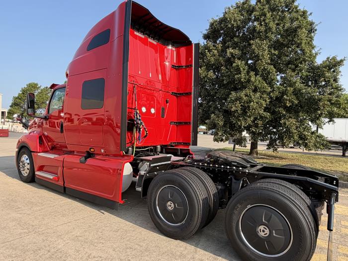 2027 International LT625-3