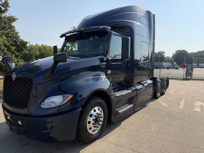2027 International LT625-1