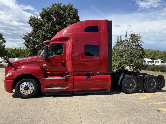 2027 International LT625-2