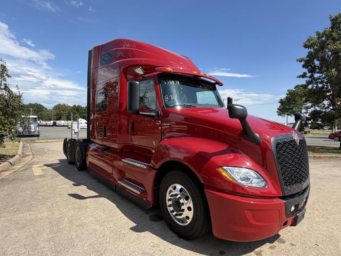 2027 International LT625-7