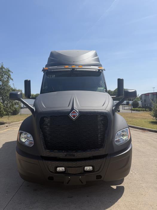 2027 International LT625-8