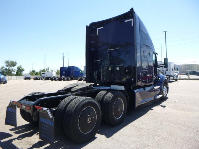 2022 Kenworth T680-4