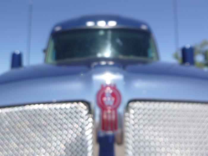 2022 Kenworth T680-9
