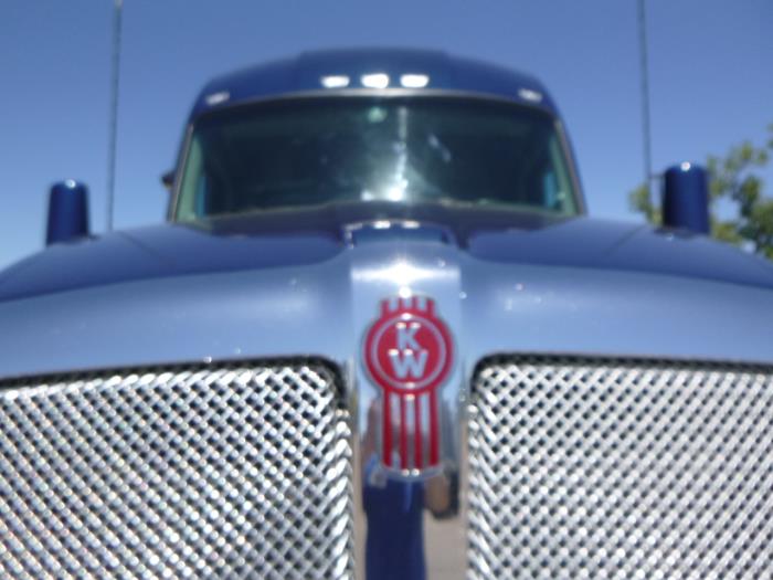 2022 Kenworth T680-10