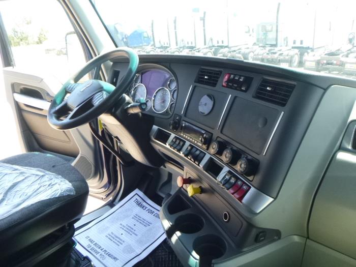 2022 Kenworth T680-17