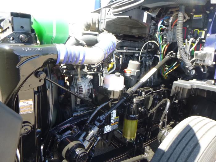 2022 Kenworth T680-26