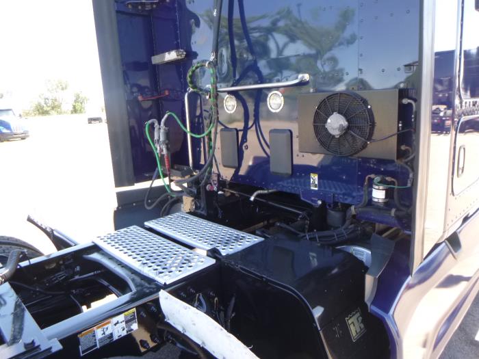 2022 Kenworth T680-36