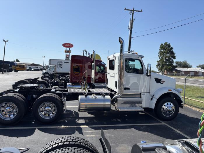 2027 Peterbilt 567-4