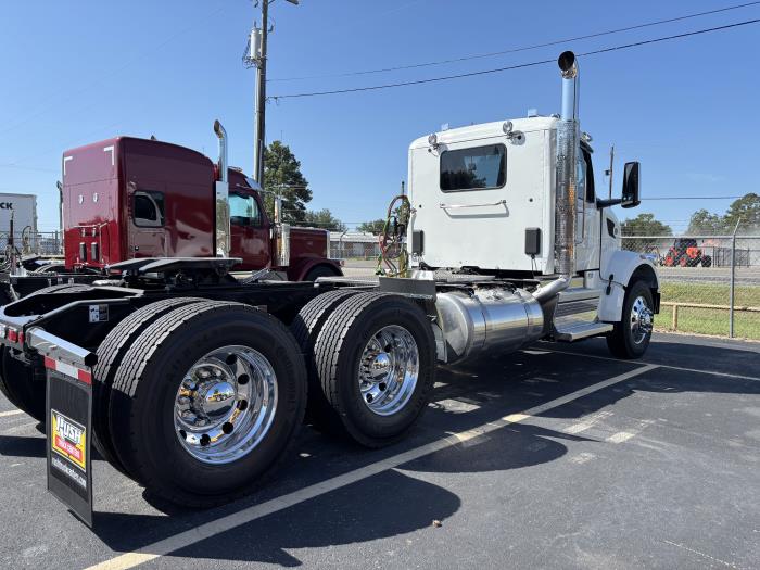 2027 Peterbilt 567-5