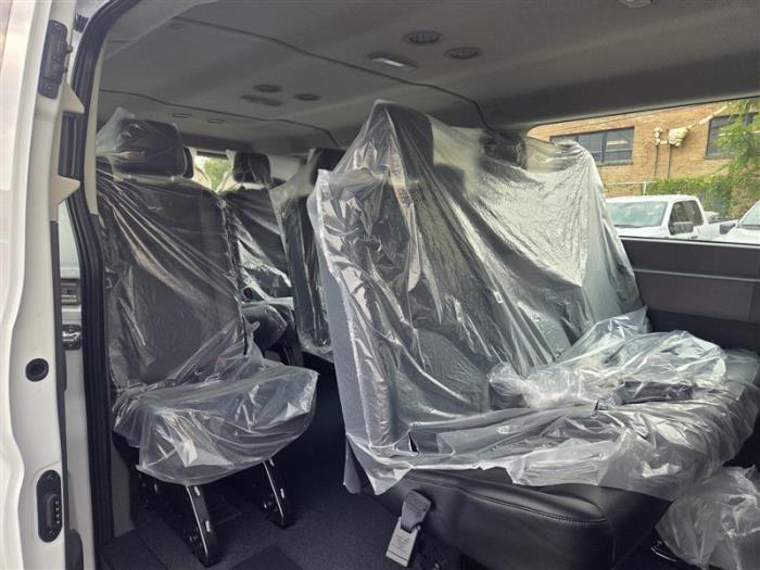 2026 Ford Transit-350-11