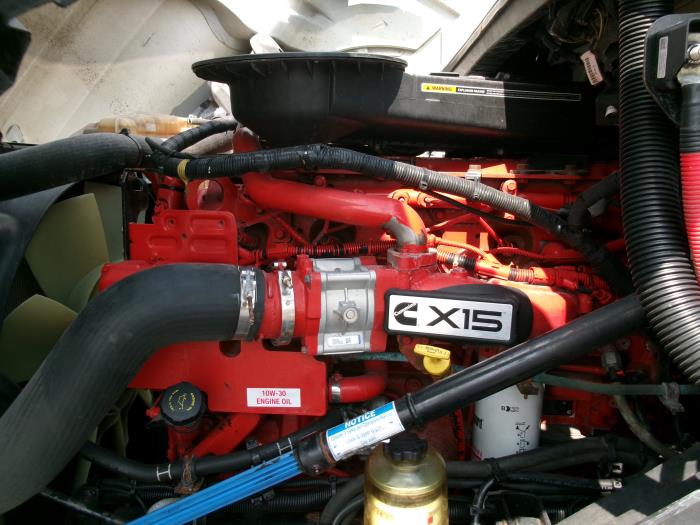 2022 International LT625-8
