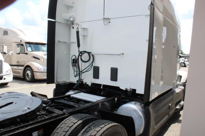 2022 Peterbilt 579-6