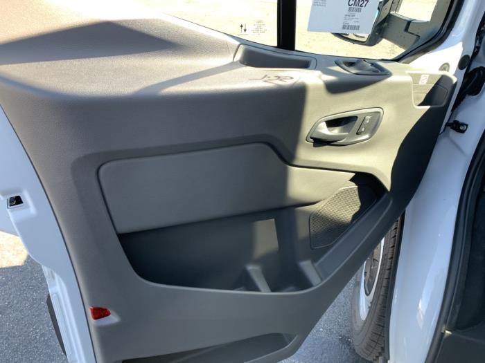 2027 Ford Transit-350-9