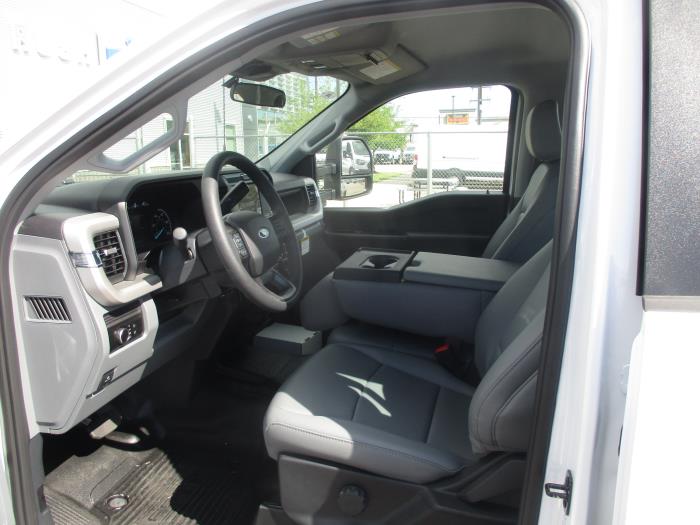 2026 Ford F-550-9