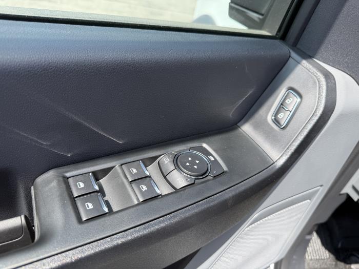 2027 Ford F-450-13