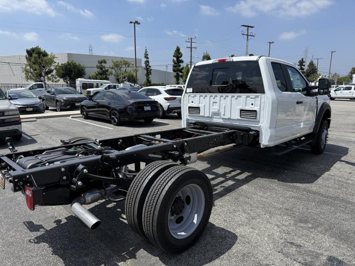 2027 Ford F-450-5