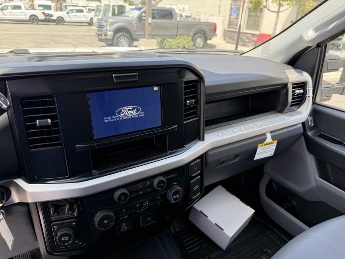2027 Ford F-450-40