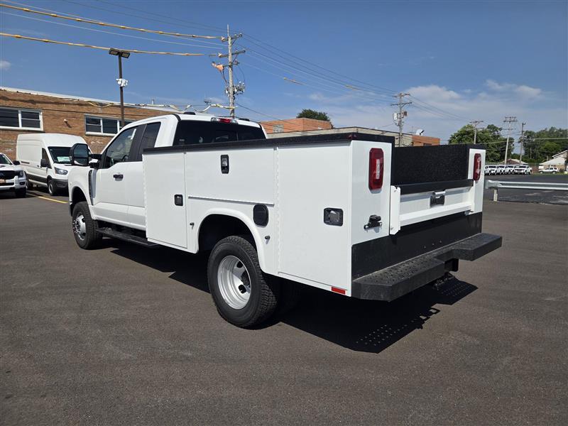 New 2026 Ford F-350 - photo 2