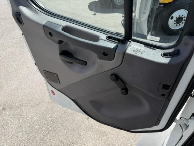 2019 Freightliner Business Class M2 106-9