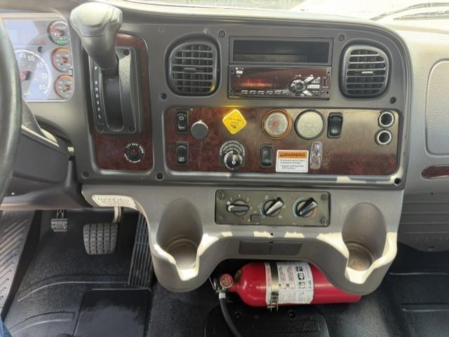 2019 Freightliner Business Class M2 106-10