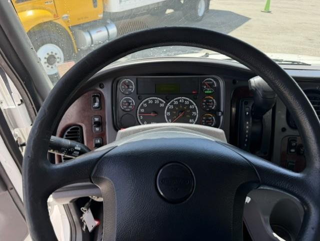 2019 Freightliner Business Class M2 106-11