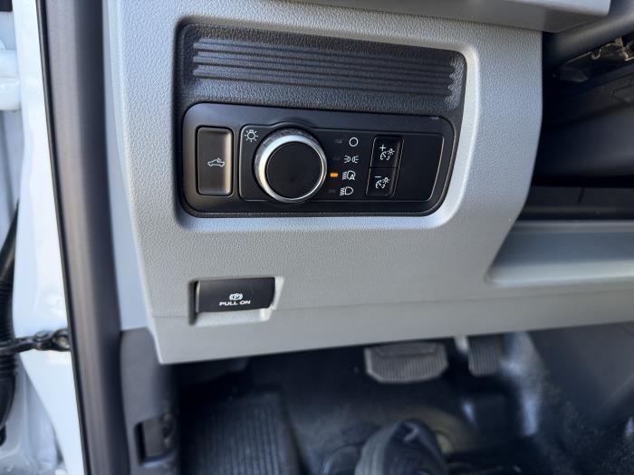 2027 Ford F-550-19