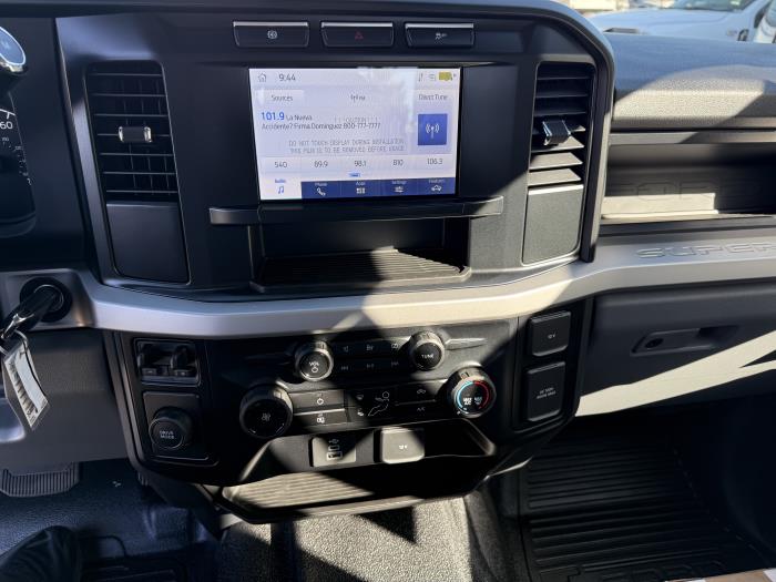 2027 Ford F-550-13