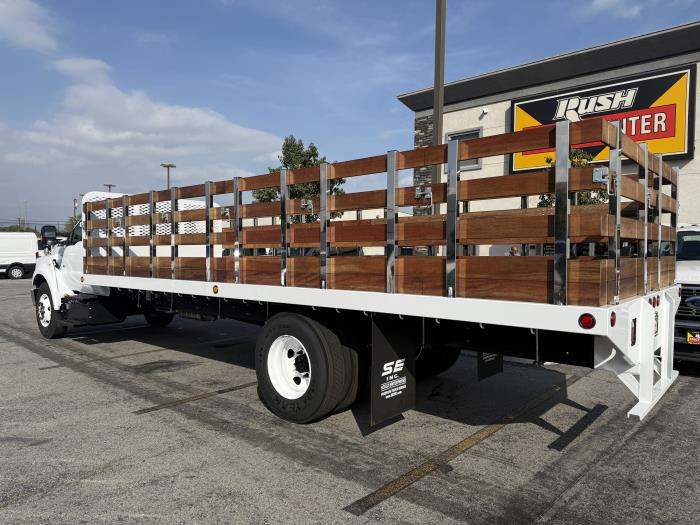 2027 Ford F-650-2
