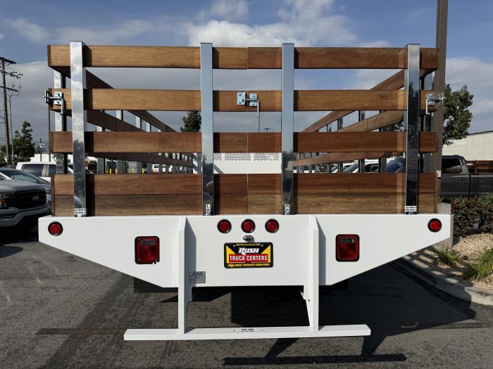 2027 Ford F-650-3