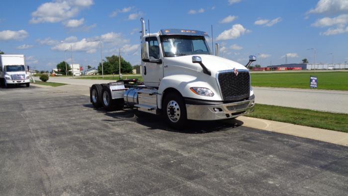 2027 International LT625-3