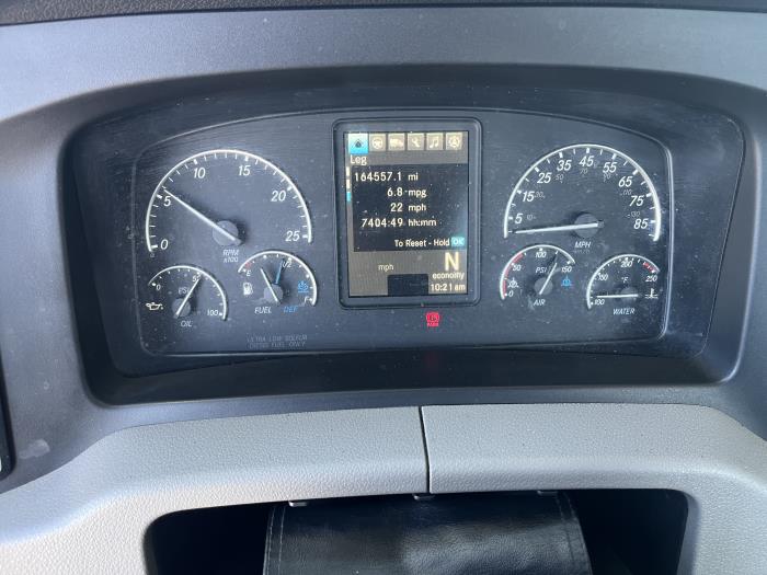 2020 Freightliner Cascadia-13