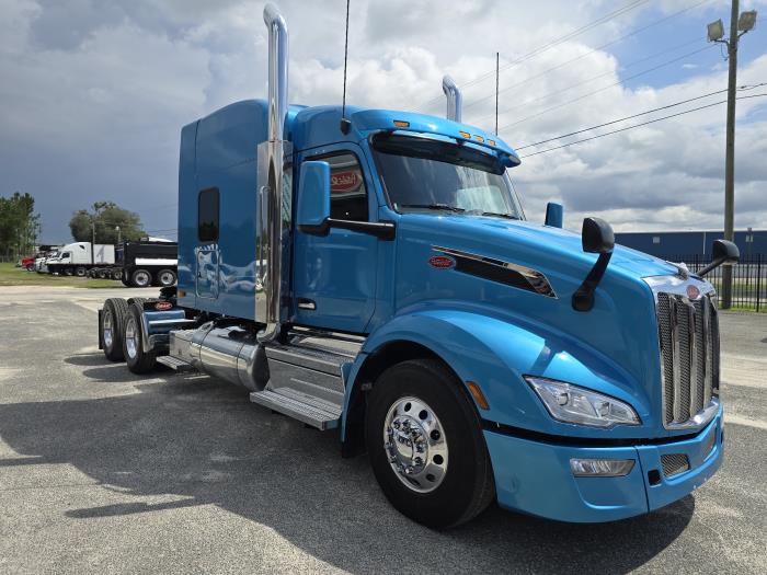 2027 Peterbilt 579-7