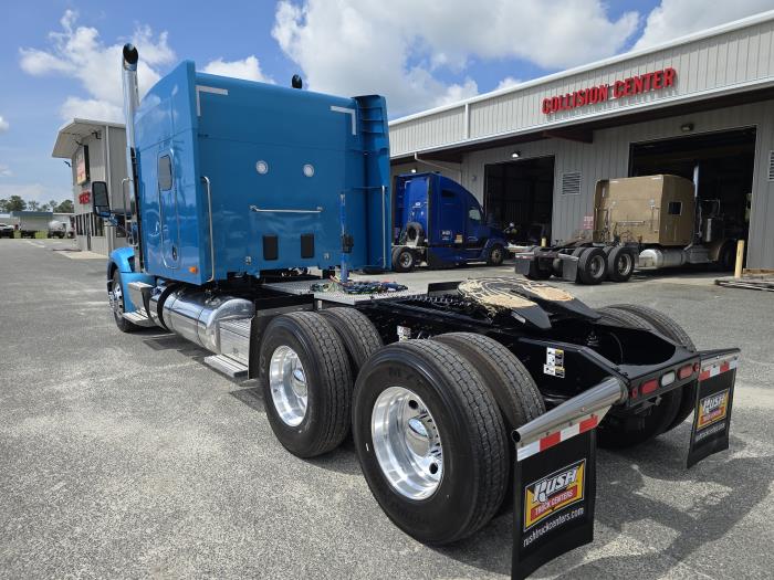 2027 Peterbilt 579-3
